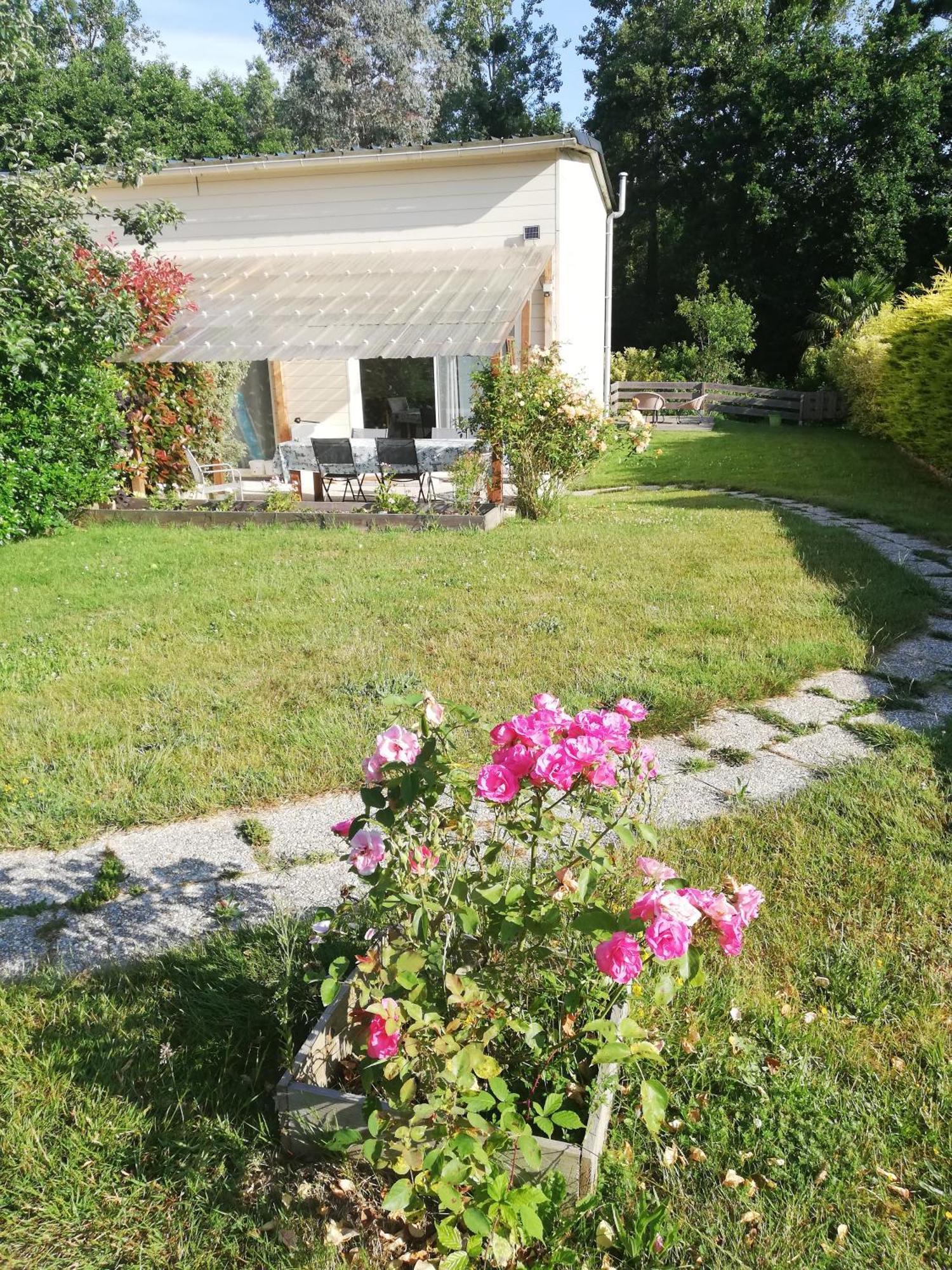 Au Coeur Du Jardin Villa La Boussac Exterior photo